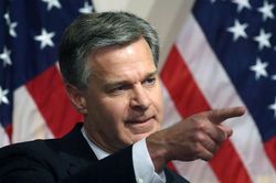 Giám đốc FBI: Mục tiêu của Trung Quốc là trở thành siêu cường duy nhất