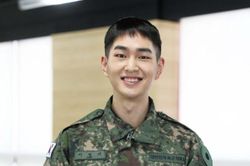 Onew (SHINee) âm thầm giải ngũ, SM Entertainment thông báo không tổ chức bất kỳ event đặc biệt nào