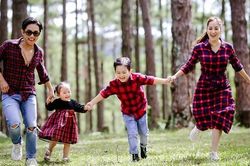 Khánh Thi - Phan Hiển khéo léo phủ nhận tin đồn hôn nhân rạn nứt