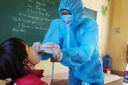 Tiêm chủng trên diện rộng: Ngăn chặn sự lây lan của dịch bạch hầu