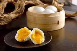 Bí quyết làm bánh bao kim sa ngon như ngoài tiệm