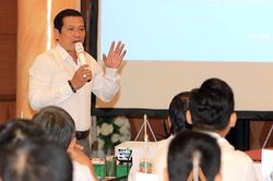 SLNA ủng hộ VFF xử lý Ban Trọng tài