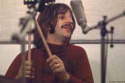 Ringo Starr tròn 80 tuổi: Vẫn mãi là một phần của The Beatles