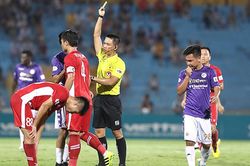 Trọng tài sai sót: Ai chịu trách nhiệm?