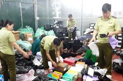 Lộ diện đường dây bán hàng lậu khủng ở Lào Cai