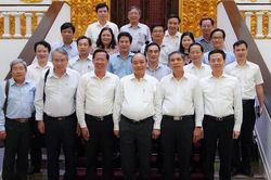 Thủ tướng chia sẻ với Bến Tre khi lần đầu tăng trưởng âm