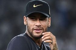 Neymar bị mạo danh để nhận trợ cấp tại Brazil