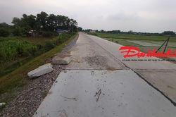 Dự án đê 145 tỷ được chỉ định thầu tại Bắc Giang: Vừa bàn giao đã hỏng