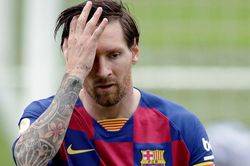 Messi bất lực Barca, dù không nghỉ phút nào sau dịch Covid-19