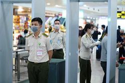 Chưa kịp lên máy bay đã bị phát hiện giấu ma túy trong cạp quần
