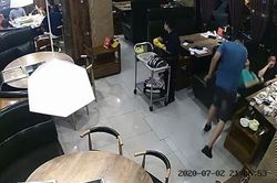 Chồng đánh gục vợ trong nhà hàng khi phát hiện ngồi ăn cùng 2 người đàn ông khác