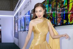 Ninh Dương Lan Ngọc ngày càng xuất sắc, visual đẹp đỉnh cao cân hết mọi layout