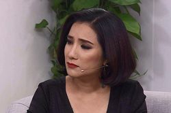 Cát Tường từng bị người đàn ông 50 tuổi dụ vào khách sạn