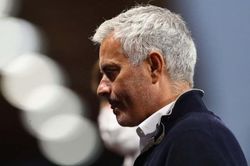 Đoản khúc cuối cho Mourinho