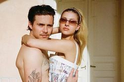 Brooklyn Beckham đã đính hôn?