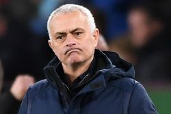 Mourinho: 'Klopp và Liverpool phải mất bao lâu để vô địch?'