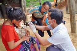 Không lơ là, chủ quan trước bệnh bạch hầu