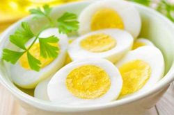 Trứng gà giàu dinh dưỡng bậc nhất nhưng 5 đối tượng tuyệt đối 'kiêng kị'
