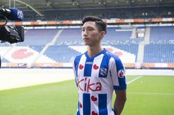 Fanpage SC Heerenveen mất 35.000 lượt like trước tin Văn Hậu về VN