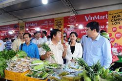 Đưa hàng Việt về khu công nghiệp phục vụ công nhân