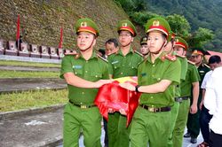 Lễ đón nhận và an táng hài cốt các liệt sỹ huyện Lâm Bình