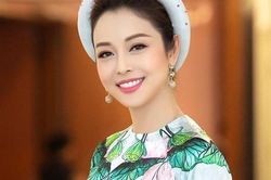Jennifer Phạm bất ngờ bật mí về mối quan hệ nàng dâu và mẹ chồng doanh nhân