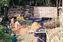 Dốc sức cứu chữa nạn nhân vụ tai nạn thảm khốc ở Kon Tum