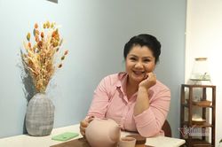 NSƯT Tú Sương hạnh phúc sau những vấp ngã cuộc đời