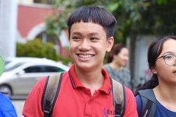 Đề thi Toán vào lớp 10 Chuyên Khoa học Xã hội và Nhân văn