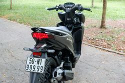 Chiếc Honda Vario biển số 99999 rao giá 900 triệu tại TP.HCM