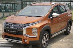 Mitsubishi Xpander Cross giá mềm chuẩn bị bán ra tại VN, đấu Toyota Rush, Suzuki XL7