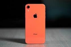 Apple chuẩn bị có thêm một mẫu iPhone siêu rẻ, giá chỉ bằng một nửa iPhone SE 2020