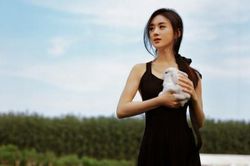 Triệu Lệ Dĩnh có thật đã 32 tuổi khi xuất hiện với tạo hình trẻ trung như thiếu nữ?