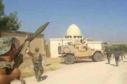 Tướng Syria đe dọa thiêu trụi đoàn xe tuần tra Mỹ