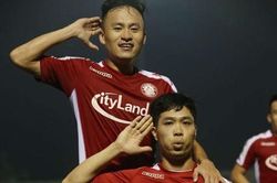 Nhìn từ vòng 9 V-League: Ông Park tạm yên tâm