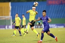 Vòng 10 V.League: Nóng ở sân Hàng Đẫy, các đội cuối BXH đều gặp khó