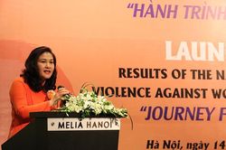 Phụ nữ trẻ không cam chịu và mạnh mẽ hơn trong đấu tranh với bạo lực