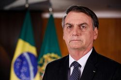 Ông Bolsonaro tuyên bố đi làm trở lại nếu xét nghiệm âm tính với Covid-19