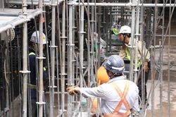 'Chạy đua' trên công trường nhà ga trung tâm kết nối các tuyến metro của TPHCM