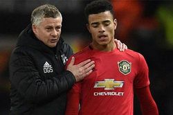 Solskjaer lo ngay ngáy về Greenwood sau cú đạp của Romeu