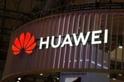 Doanh thu của Huawei vẫn tăng mạnh bất chấp khó khăn bủa vây