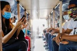 Hơn 580 ngàn người tử vong toàn cầu vì Covid-19, cảnh sát Philippines gõ cửa từng nhà tìm ca bệnh