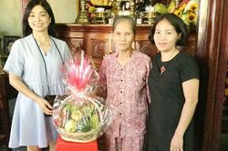 Bức ảnh giúp người phụ nữ Mỹ tìm lại mẹ Việt sau 43 năm thất lạc