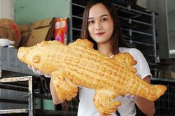 Tiết lộ bất ngờ của cô chủ bánh mì 'cá sấu siêu to khổng lồ'