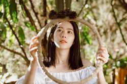 Phát ngôn về tình tiền trong showbiz Việt: Kẻ gây tranh cãi nảy lửa, người bóc trần thực trạng