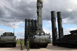 Libya rầm rộ triển khai hệ thống phòng không S-300 gần biên giới Ai Cập
