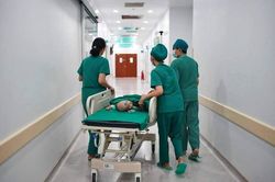 Vỡ òa hạnh phúc sau ca phẫu thuật thành công tách cặp song sinh Trúc Nhi – Diệu Nhi