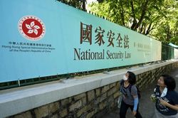 Trung Quốc tuyên bố trừng phạt Mỹ sau động thái liên quan tới Hong Kong