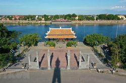 Toàn cảnh di tích quốc gia đặc biệt Thành cổ Quảng Trị
