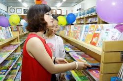 'Cuộc chiến' sách giáo khoa